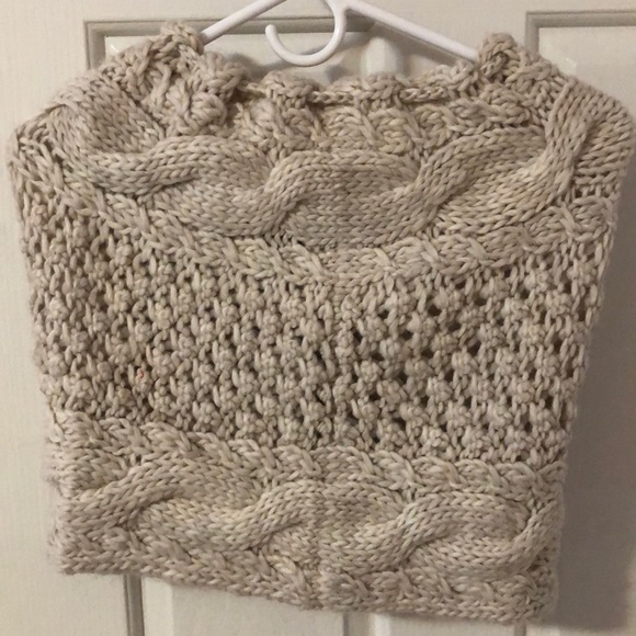 Mexx Knit Shoulder Wrap Scarf - Picture 6 of 9